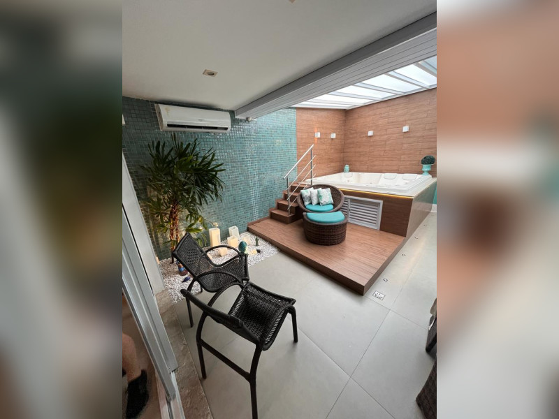 Casa de condomínio à venda Parque Enseada com 350m² e 4 quartos por R$ 2.100.000 - whatsapp-image-2025-05-29-at-101928.jpeg