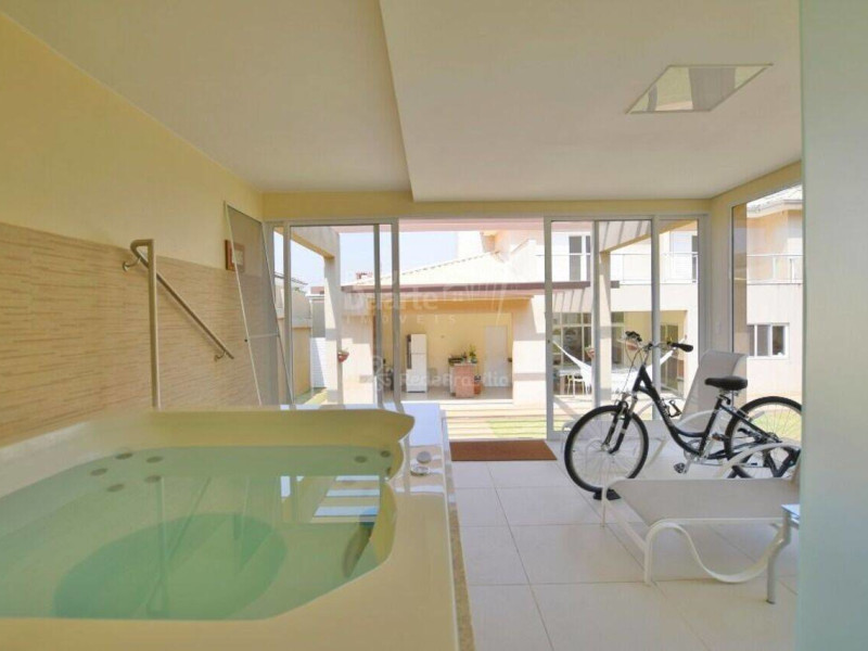Casa de condomínio à venda Setor Habitacional Tororó (Jardim Botânico) com 372m² e 5 quartos por R$ 2.100.000 - 56e17c0b-0145-403a-8338-710169de6c2c-1-all-28809.jpg