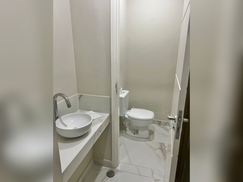 Comercial à venda Alphaville Industrial com 49m² e 1 quarto por R$ 350.000 - img-20231201-wa0020.jpg