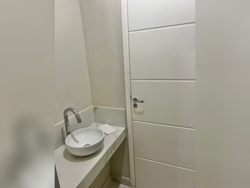 Comercial à venda Alphaville Industrial com 49m² e 1 quarto por R$ 350.000 - img-20231201-wa0021.jpg