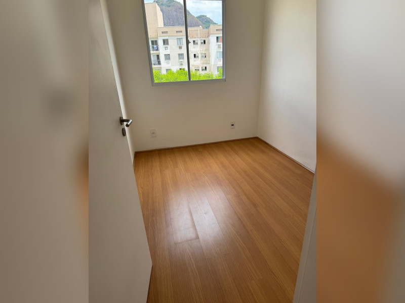Apartamento à venda Taquara com 45m² e 2 quartos por R$ 165.000 - 1000100638.jpg