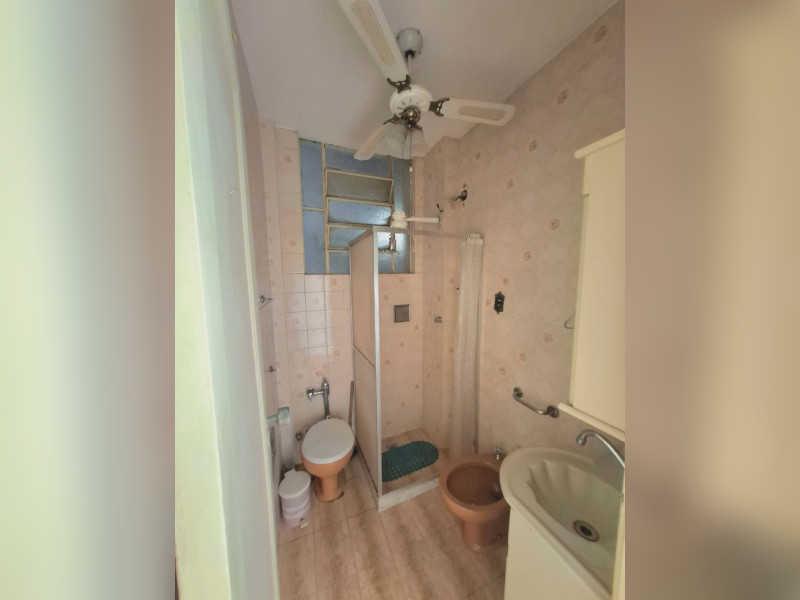 Apartamento à venda Centro com 60m² e 2 quartos por R$ 220.000 - img-20250516-wa0035.jpg