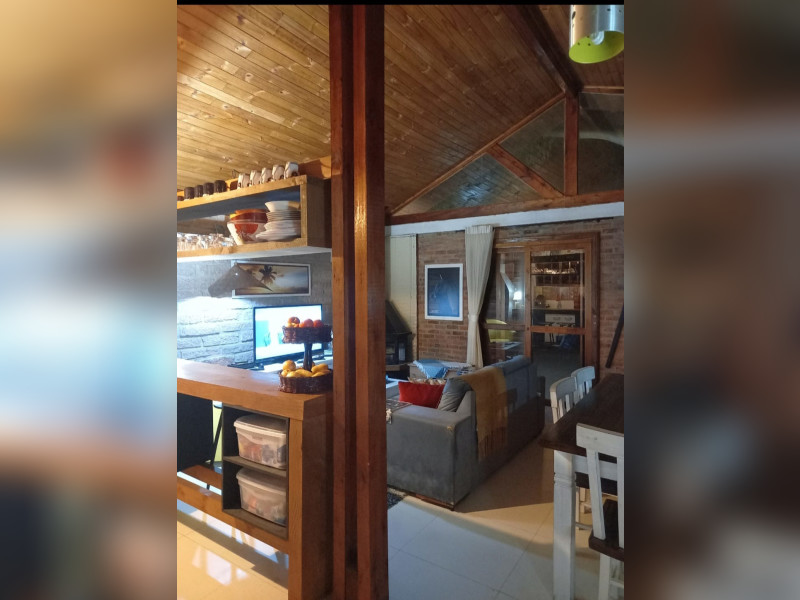 Casa à venda Xangri-Lá com 200m² e 3 quartos por R$ 850.000 - img-20240617-wa00221.jpg