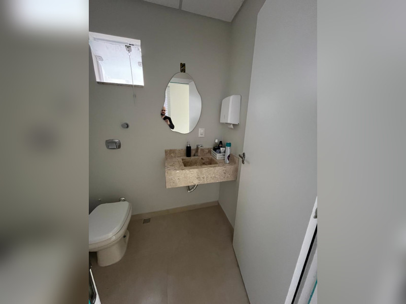 Comercial para alugar Centro com 120m² e 0 quartos por R$ 4.000 - whatsapp-image-2025-06-09-at-094421-6.jpeg