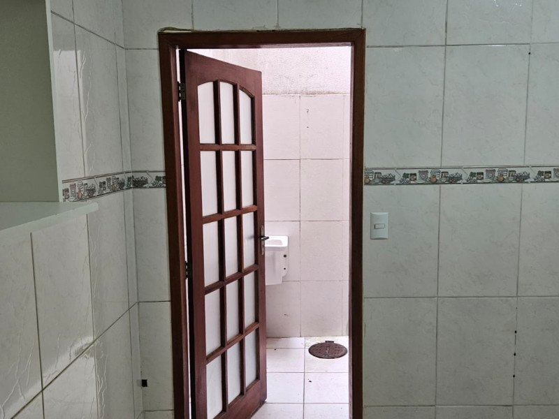 Casa de condomínio para alugar Bento Ribeiro com 102m² e 2 quartos por R$ 2.000 - img-20250610-wa0041.jpg