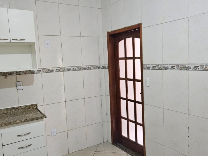 Casa de condomínio para alugar Bento Ribeiro com 102m² e 2 quartos por R$ 2.000 - img-20250610-wa0042.jpg