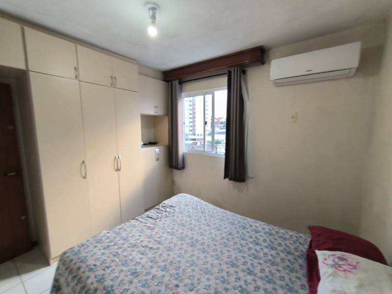 Apartamento à venda Barreiros com 74m² e 2 quartos por R$ 550.000 - imagem-do-whatsapp-de-2024-11-28-as-103817-e5e6ee26.jpg