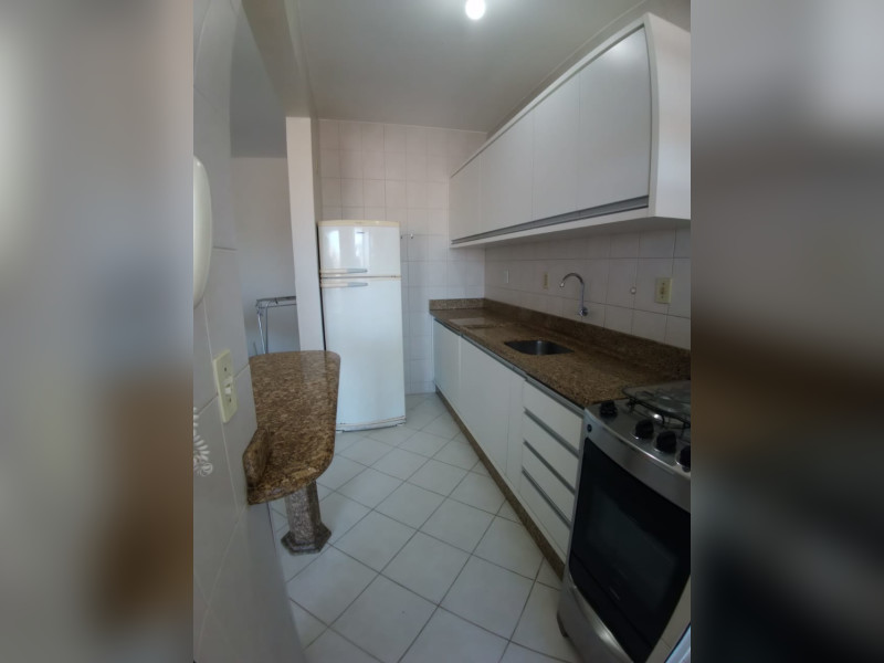 Apartamento à venda Barreiros com 74m² e 2 quartos por R$ 550.000 - imagem-do-whatsapp-de-2024-11-28-as-113704-ba06f74a.jpg