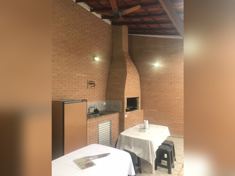 Casa à venda Centro com 212m² e 4 quartos por R$ 1.399.000 - img-20250615-wa0048.jpg