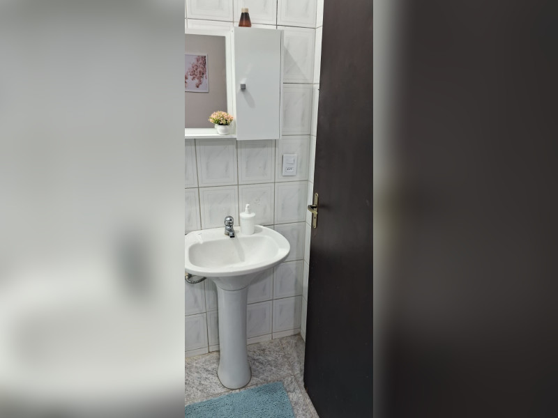 Casa à venda Centro com 212m² e 4 quartos por R$ 1.399.000 - img-20250615-wa0058.jpg