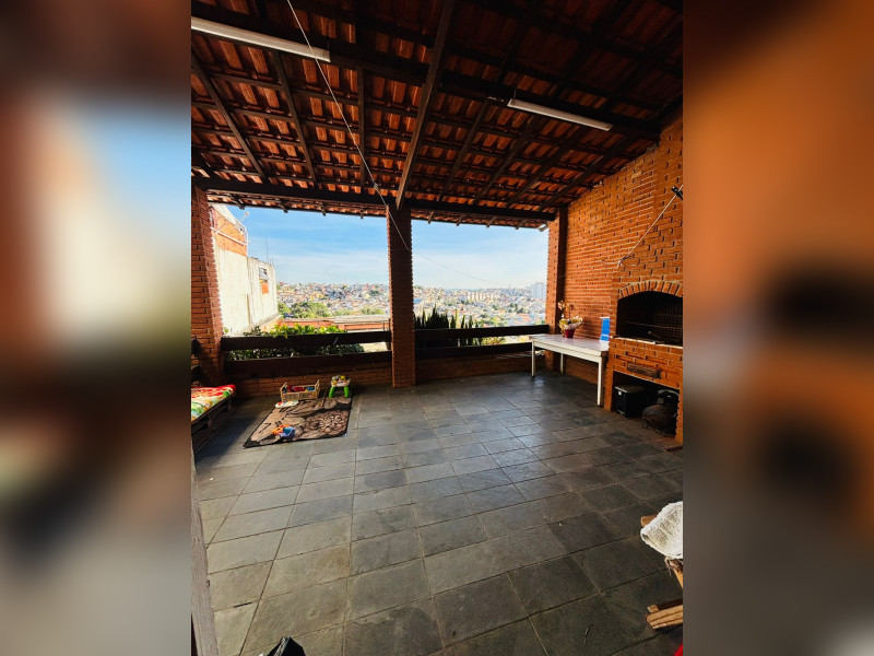 Casa à venda Vila Creti com 185m² e 3 quartos por R$ 550.000 - 73eb06ce-6af4-492d-b9ed-151da5828723.jpeg