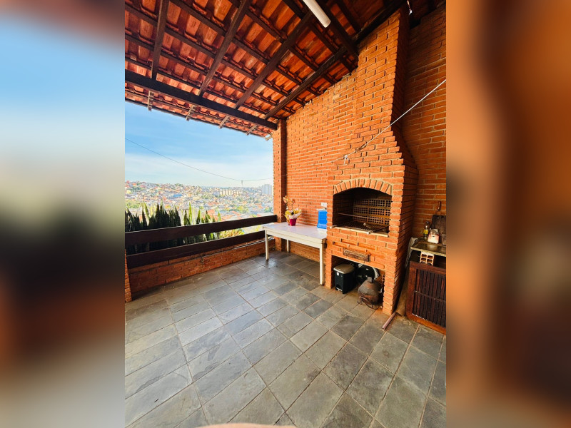 Casa à venda Vila Creti com 185m² e 3 quartos por R$ 550.000 - a7390faf-028e-4dda-b4f0-e65440f9000e.jpeg