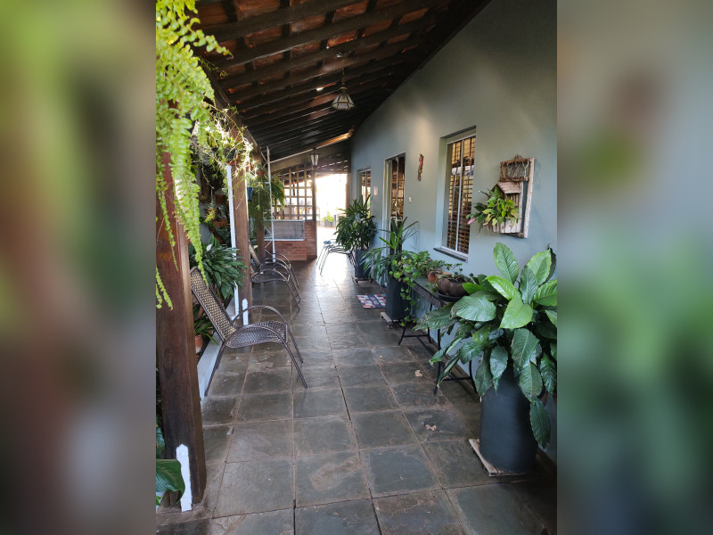 Casa à venda Jardim Elite com 204m² e 3 quartos por R$ 620.000 - 175033068148068786141062912981.jpg