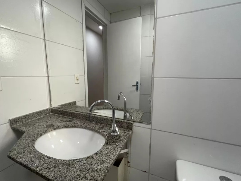 Apartamento à venda Jardim Rio das Pedras com 55m² e 2 quartos por R$ 210.000 - apto-cotia-banheiro-03.jpg