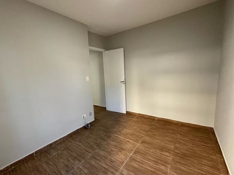 Apartamento à venda Jardim Rio das Pedras com 55m² e 2 quartos por R$ 210.000 - apto-cotia-quarto-fundos-03.jpg