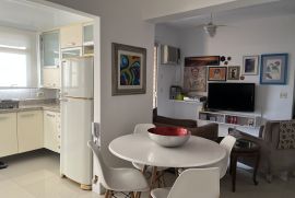 Apartamento à venda Aparecida com 60m² - 1 dormitório -  vaga - R$ 700.000 - vista-coz-sl-liv.jpg