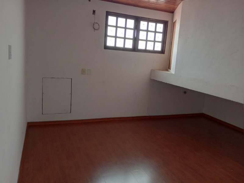 Casa à venda Parque São Vicente com 256m² e 4 quartos por R$ 860.000 - img-20250728-133226792-hdr.jpg