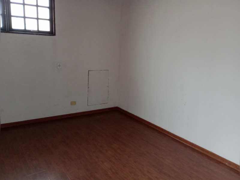 Casa à venda Parque São Vicente com 256m² e 4 quartos por R$ 860.000 - img-20250728-133339087-hdr.jpg