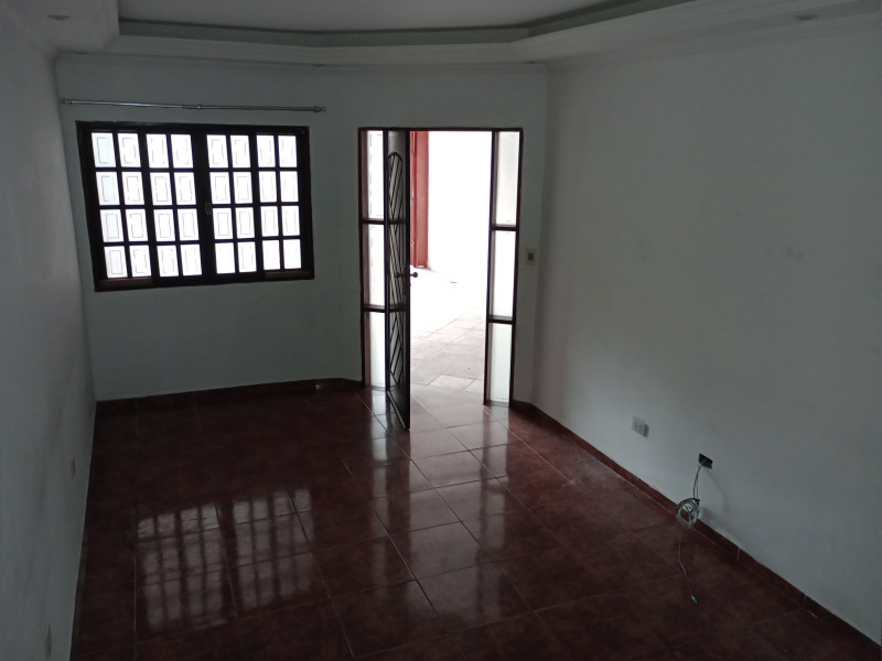 Casa à venda Parque São Vicente com 256m² e 4 quartos por R$ 860.000 - img-20250728-134036239-mfnr.jpg
