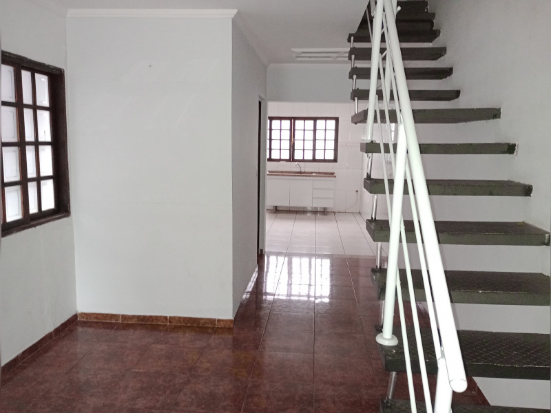 Casa à venda Parque São Vicente com 256m² e 4 quartos por R$ 860.000 - img-20250728-134045484-mfnr.jpg