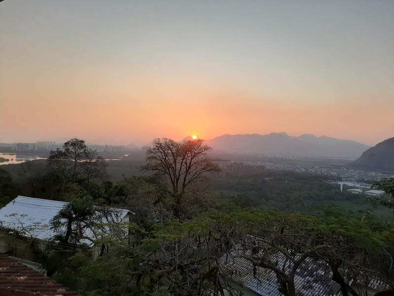 Casa de condomínio à venda Itanhangá com 380m² e 5 quartos por R$ 690.000 - 00-vista-do-por-do-sol-a-partir-da-varanda.jpg