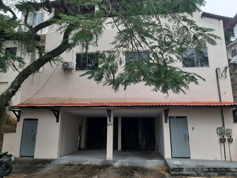 Casa de condomínio à venda Itanhangá com 380m² e 5 quartos por R$ 600.000 - 01-fachada.jpg