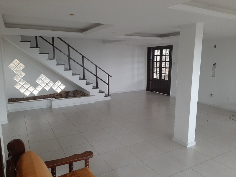 Casa de condomínio à venda Itanhangá com 380m² e 5 quartos por R$ 600.000 - 19-sala-vista-do-canto-opostos.jpg