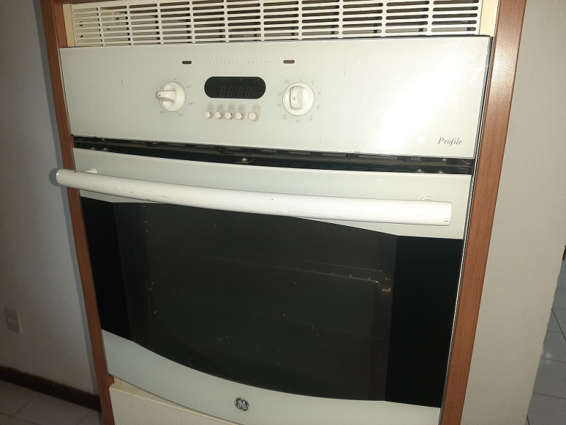 Casa de condomínio à venda Itanhangá com 380m² e 5 quartos por R$ 600.000 - 29-fogao-eletrico-embutido-no-armario-da-cozinha.jpg