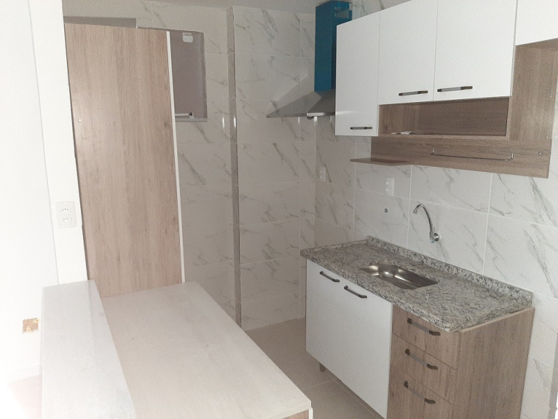 Casa de condomínio à venda Itanhangá com 380m² e 5 quartos por R$ 600.000 - 63-cozinha2.jpg