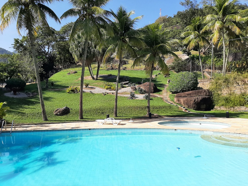 Casa de condomínio à venda Itanhangá com 380m² e 5 quartos por R$ 600.000 - 82-piscina3.jpg