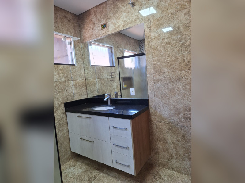 Casa à venda Centro com 280m² e 3 quartos por R$ 99.999.999 - 1000326872.jpg