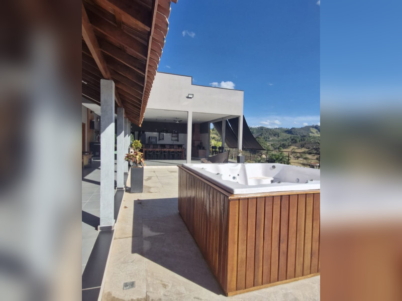 Sítio à venda Centro com 700m² e 4 quartos por R$ 1.799.000 - inbound8598533201080833400.jpg