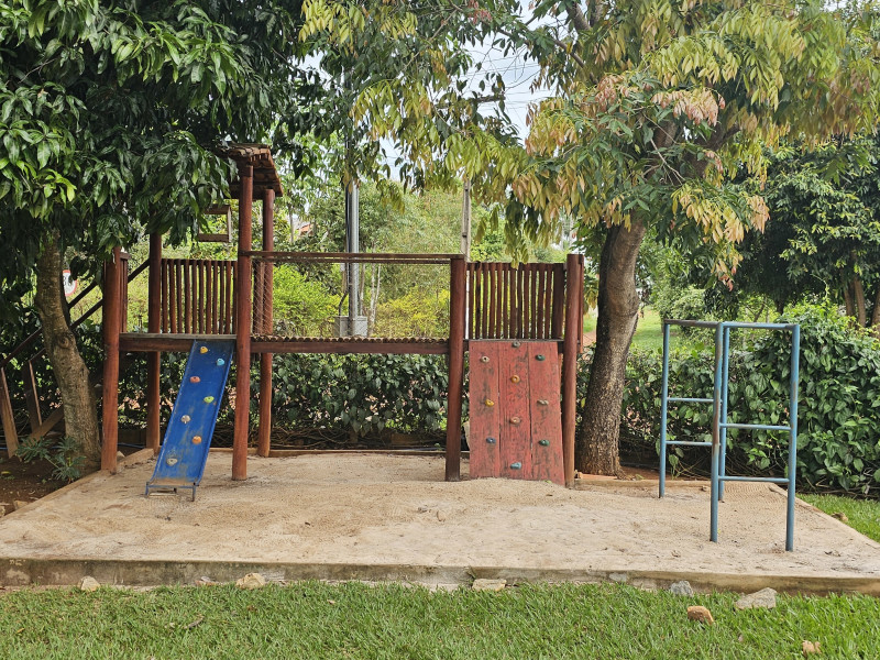 Chácara à venda Centro com 300m² e 4 quartos por R$ 800.000 - 1000297008.jpg