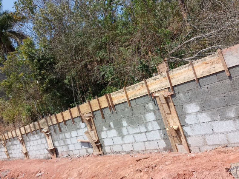Terreno à venda Jardim San Ressore (Caucaia do Alto) com 800m² e 1 quarto por R$ 209.999 - e158572f-af0c-4adf-8bee-3d339307d36b.jpeg