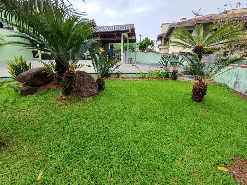 Casa à venda Centro com 500m² e 3 quartos por R$ 2.400.000 - 1000147983.jpg