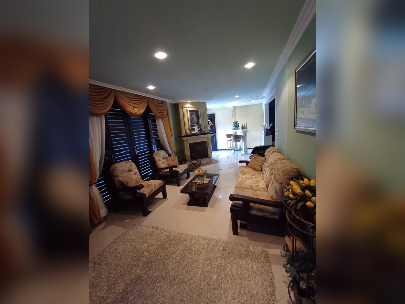 Casa à venda Centro com 500m² e 3 quartos por R$ 2.400.000 - 1000149332.jpg