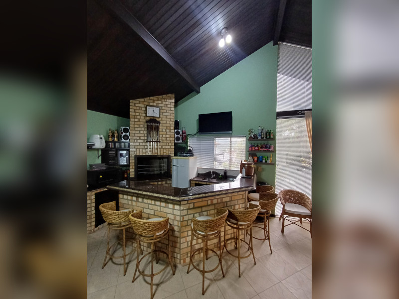 Casa à venda Centro com 500m² e 3 quartos por R$ 2.400.000 - 1000153497.jpg