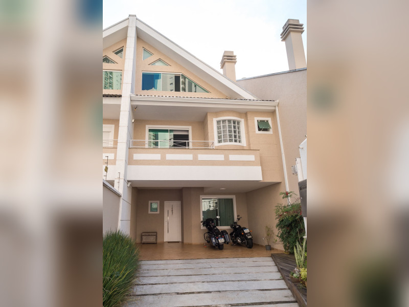 Casa à venda Cristo Rei com 297m² e 3 quartos por R$ 2.135.000 - daa7612.jpg