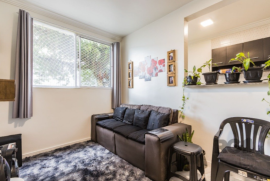 Apartamento à venda Costa e Silva com 75m² - 2 dormitórios -  vaga - R$ 240.000 - sala-2.png