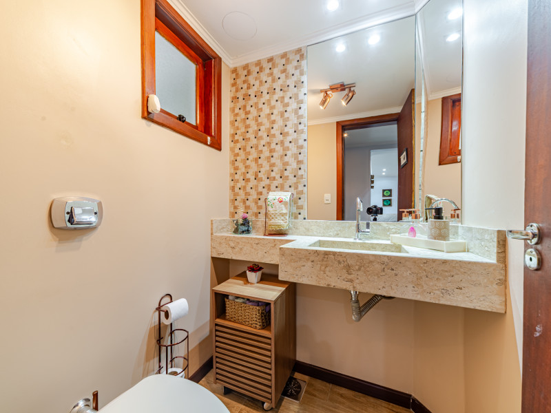 Casa de condomínio à venda Cavalhada com 219m² e 4 quartos por R$ 955.000 - 1000103957.jpg