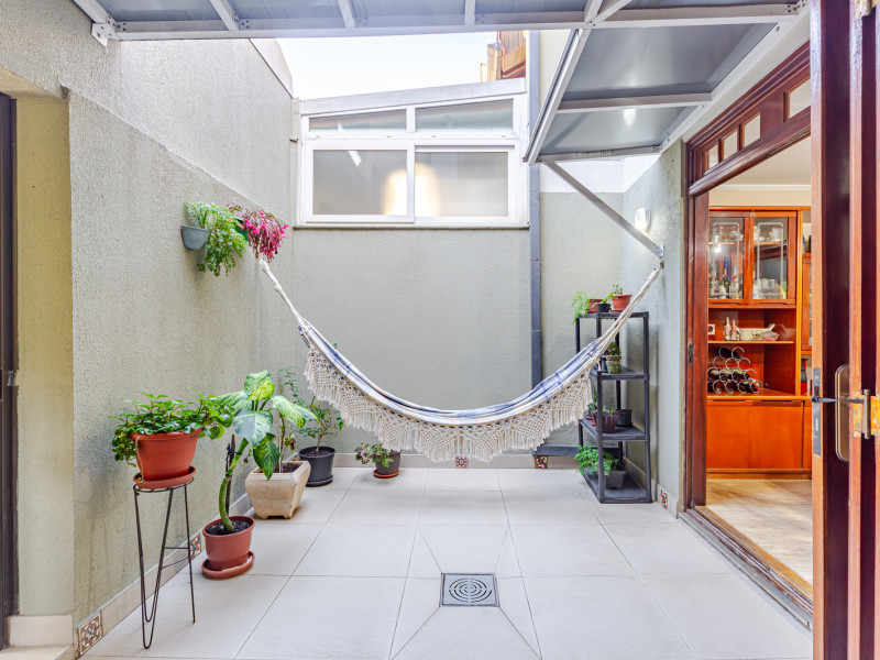 Casa de condomínio à venda Cavalhada com 219m² e 4 quartos por R$ 955.000 - 1000103964.jpg