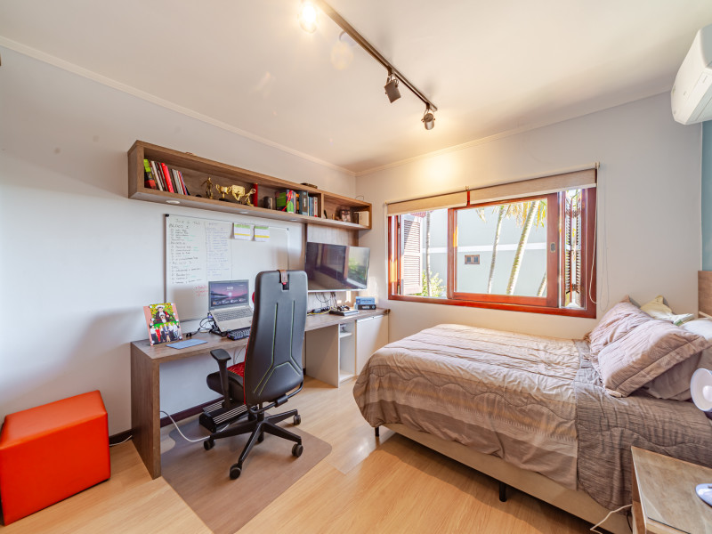 Casa de condomínio à venda Cavalhada com 219m² e 4 quartos por R$ 955.000 - 1000103982.jpg