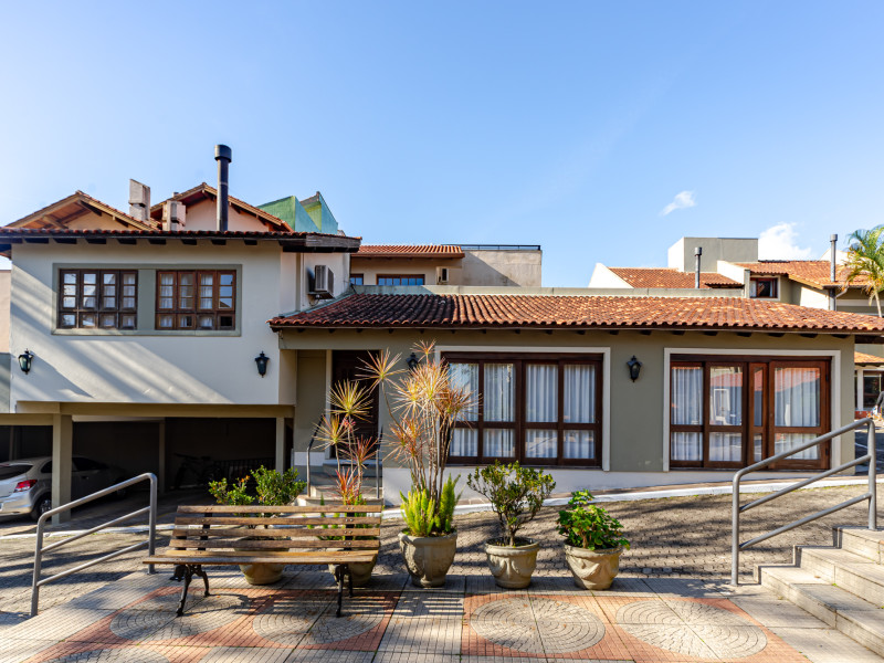 Casa de condomínio à venda Cavalhada com 219m² e 4 quartos por R$ 955.000 - 1000103983.jpg