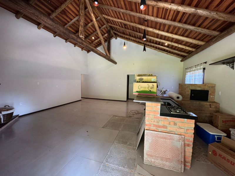 Sítio à venda Centro com 49000m² e 2 quartos por R$ 890.000 - imagem-do-whatsapp-de-2025-08-22-as-171534-8facebb7.jpg