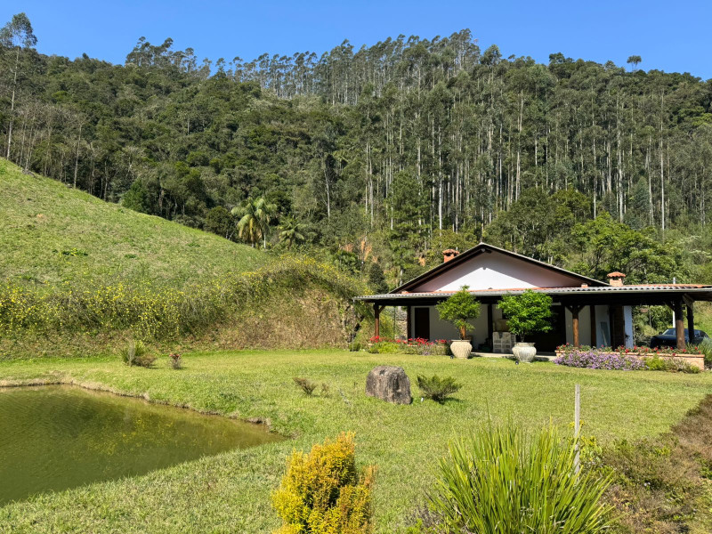 Sítio à venda Centro com 49000m² e 2 quartos por R$ 890.000 - imagem-do-whatsapp-de-2025-08-22-as-171536-24bdfd0a.jpg