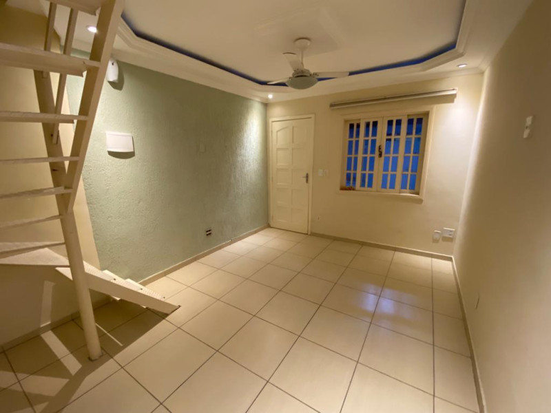 Casa à venda Bangu com 90m² e 2 quartos por R$ 299.000 - sala-2.jpeg