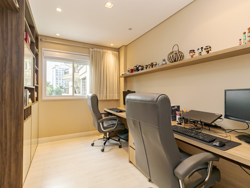 Apartamento à venda Ahú com 145m² e 3 quartos por R$ 1.980.000 - img-4312.jpg