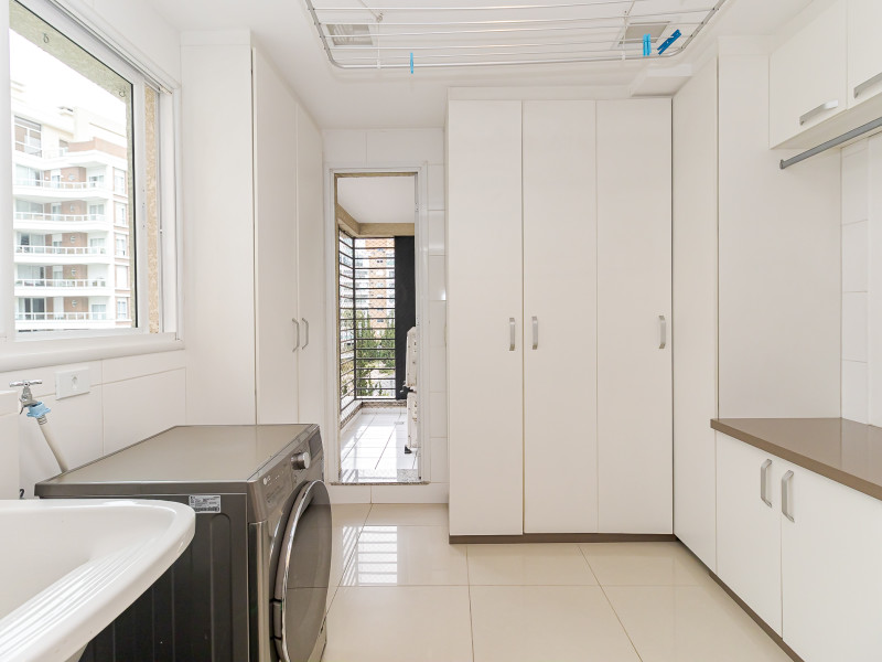 Apartamento à venda Ahú com 145m² e 3 quartos por R$ 1.980.000 - img-4343.jpg