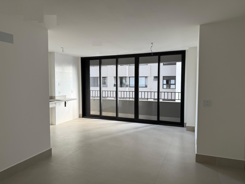 Apartamento à venda Setor Bueno com 99m² e 3 quartos por R$ 1.100.000 - 06-apartamento-sala-10.jpg