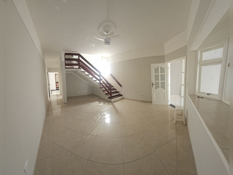 Casa à venda Bosque dos Eucaliptos com 170m² e 3 quartos por R$ 899.000 - 20250423-134058.jpg